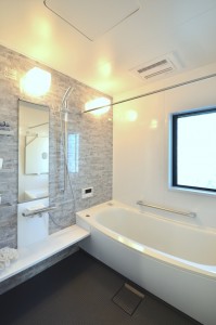 浴室は高級感があります！ もちろん換気乾燥暖房つき！