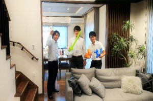 京都桃山住宅展示場：内観② 我々は真面目に楽しく、お客様と接していきます。