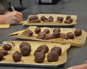 すごく飛びますがそうこうしているうちにチョコトリュフと…