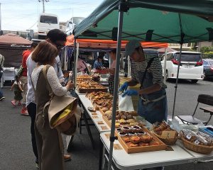 沢山のお客様がお買い物を楽しまれていました