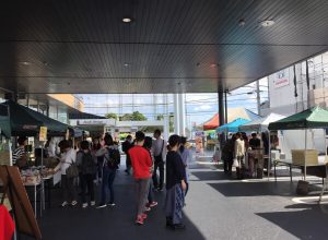 滋賀支店が人で賑わってるの嬉しい…！