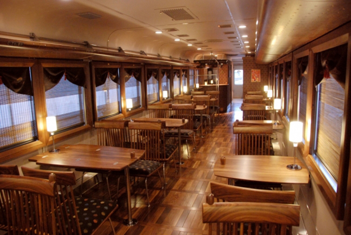 丹後くろまつ号車内